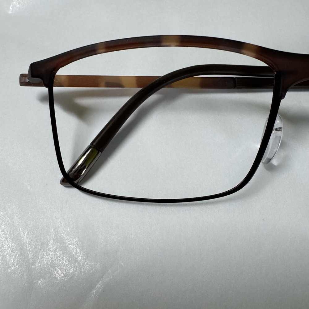 Silhouette matte tortoise rectangular Eyewear Frame
Made in Austria